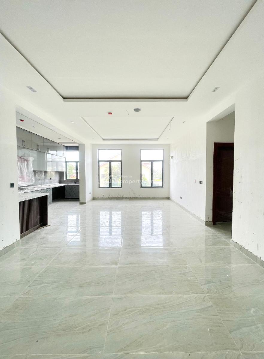 Stunning 2 Bedroom Serviced Apartment with an Elevator, Gym and Pool, Lekki Phase 1, Lekki, Lagos, Flat / Apartment for Sale