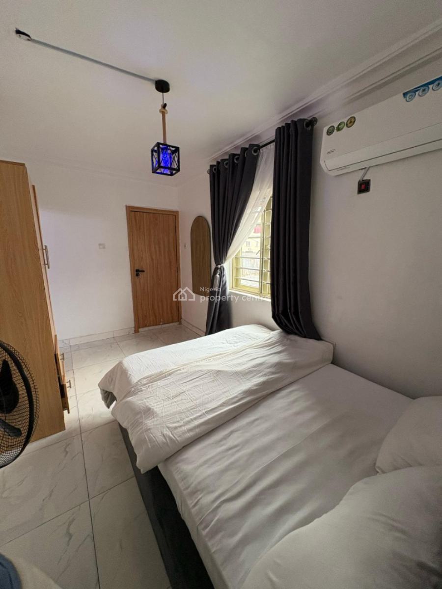 Nicely Furnished 1 Bedroom Apartment, Akoka, Yaba, Lagos, Flat / Apartment Short Let