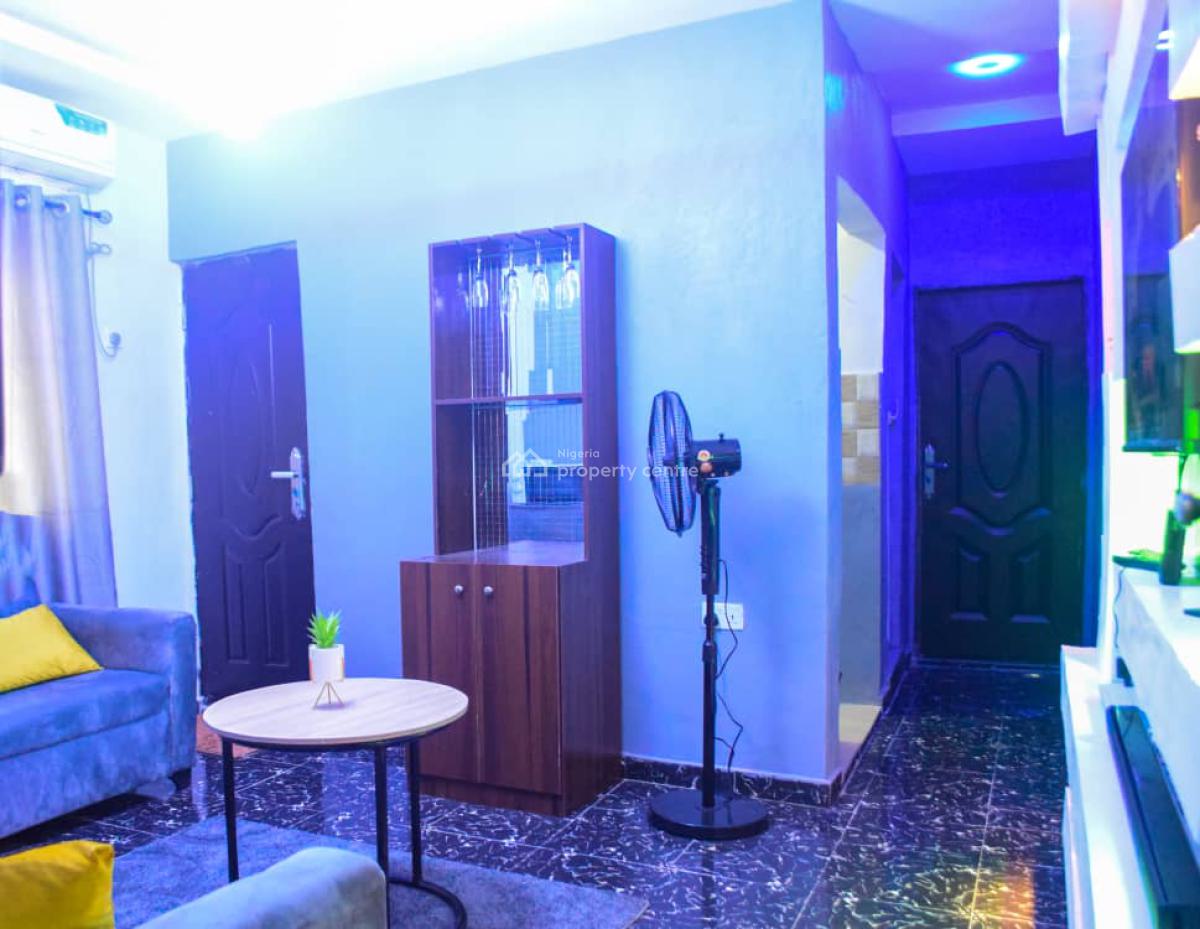 Nicely Furnished 1 Bedroom Apartment, Ilupeju, Lagos, Flat / Apartment Short Let