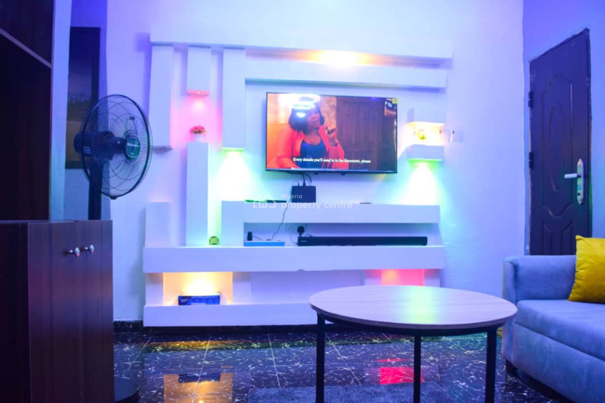 Nicely Furnished 1 Bedroom Apartment, Ilupeju, Lagos, Flat / Apartment Short Let