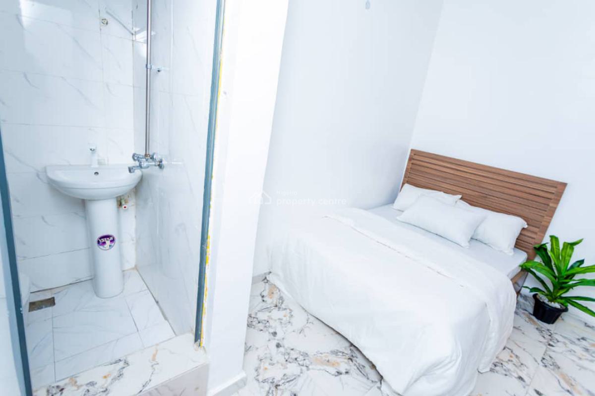 Nicely Furnished 2 Bedroom Apartment, Ilupeju, Lagos, Flat / Apartment Short Let