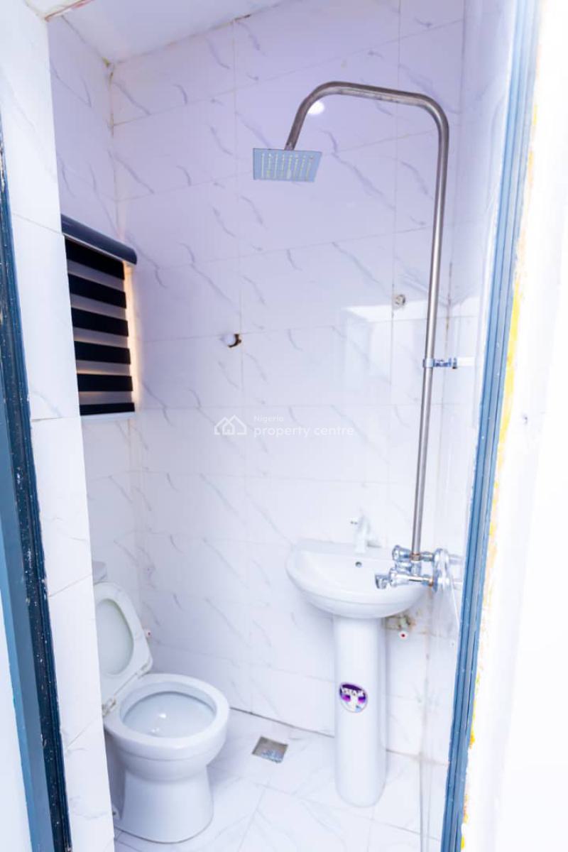 Nicely Furnished 2 Bedroom Apartment, Ilupeju, Lagos, Flat / Apartment Short Let