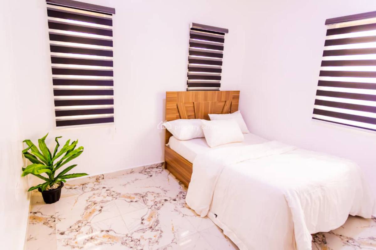 Nicely Furnished 2 Bedroom Apartment, Ilupeju, Lagos, Flat / Apartment Short Let