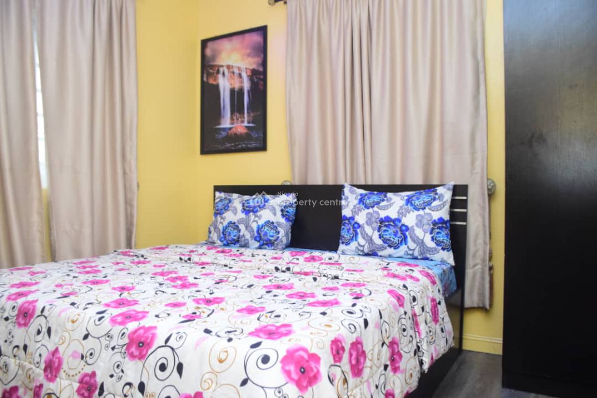 Nicely Furnished 2 Bedroom Apartment, Ilupeju, Lagos, Flat / Apartment Short Let