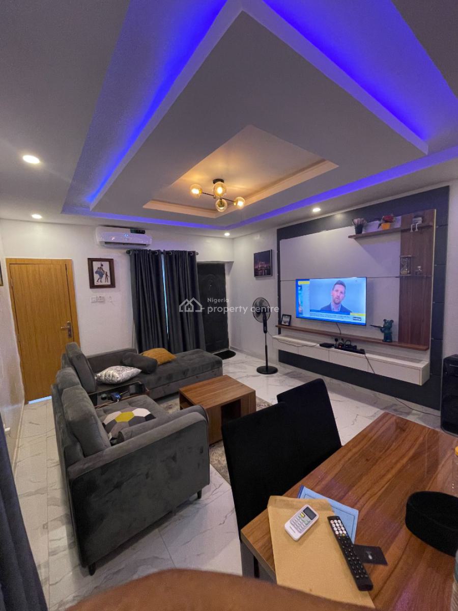 Nicely Furnished 2 Bedroom Apartment, Ilupeju, Lagos, Flat / Apartment Short Let