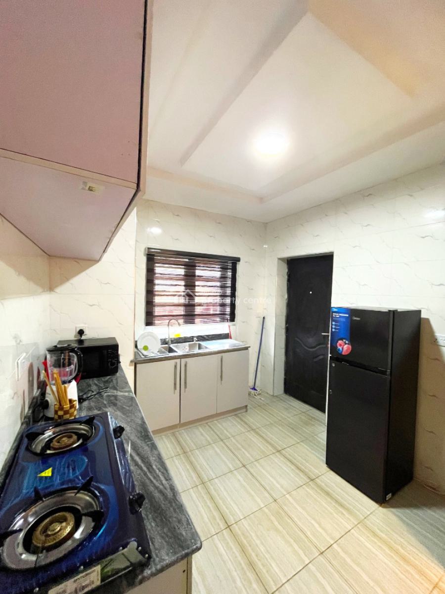 Nicely Furnished 2 Bedroom Apartment, Ilupeju, Lagos, Flat / Apartment Short Let