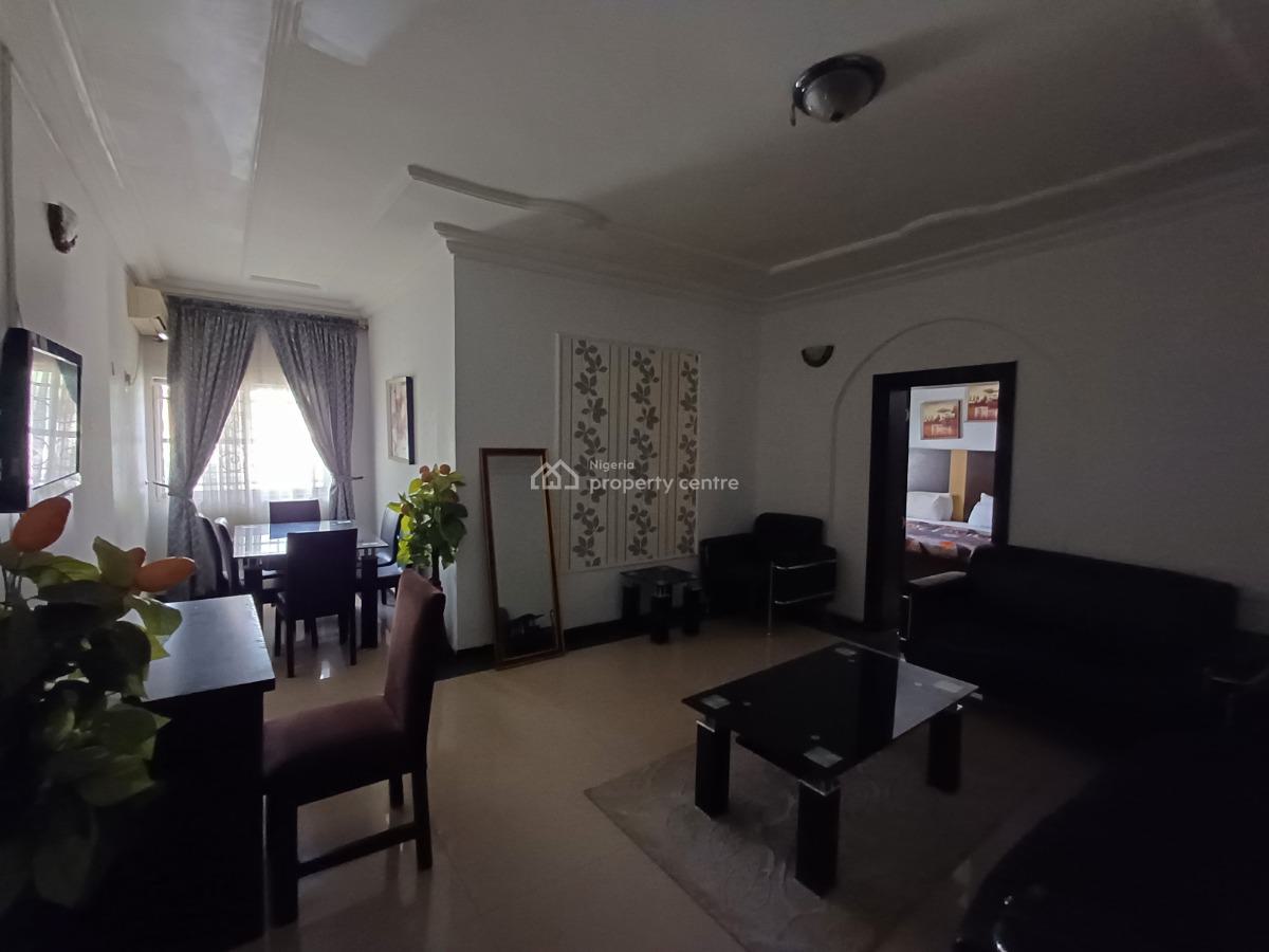 17 Rooms Detached Duplex with Massive Compound, Gwarinpa, Abuja, Detached Duplex for Rent