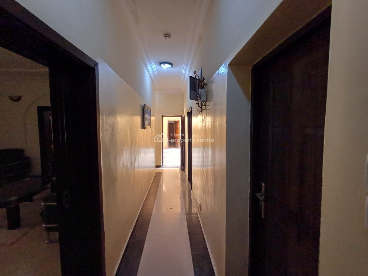 17 Rooms Detached Duplex with Massive Compound, Gwarinpa, Abuja, Detached Duplex for Rent
