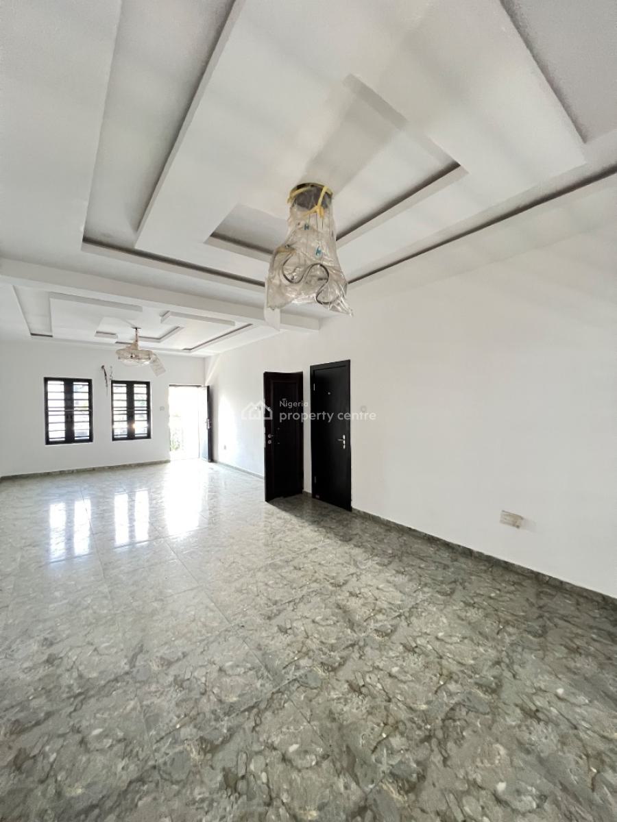 Well Built 3 Bedroom Apartment with a Bq in a Gated Secured Estate, Lekki Phase 1, Lekki Phase 1, Lekki, Lagos, Block of Flats for Sale