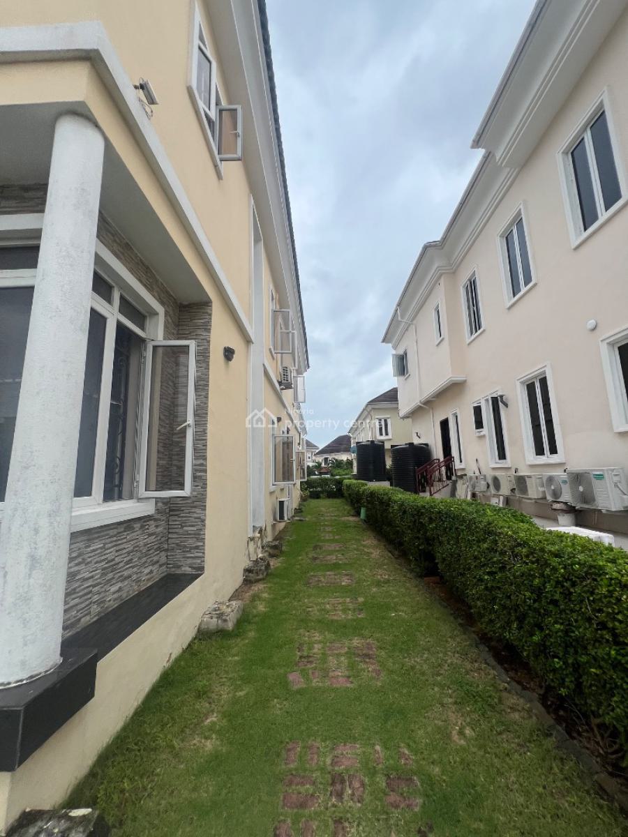 Very Spacious Five Bedrooms Detached House on Full Plot of Land, Northern Foreshore Estate, Lekki Phase 1, Lekki, Lagos, Detached Duplex for Sale