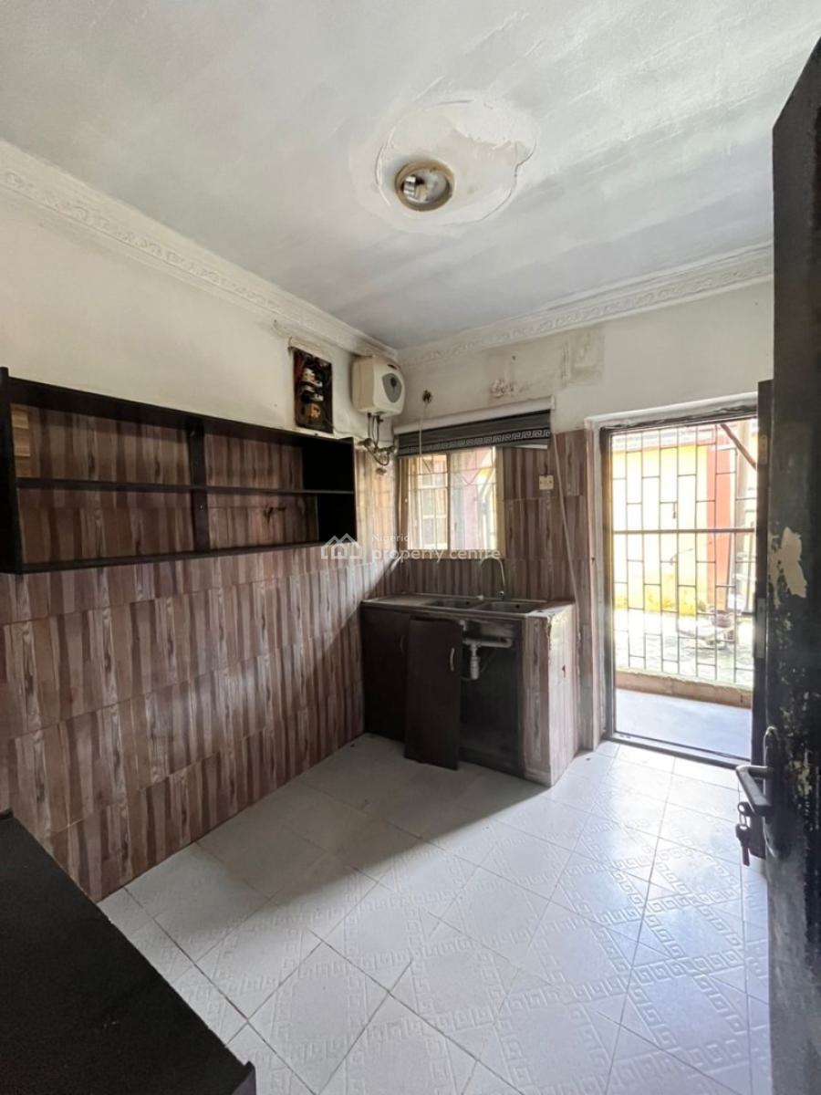 2 Bedroom Apartment, Thomas Estate, Ajiwe, Ajah, Lagos, Flat / Apartment for Rent