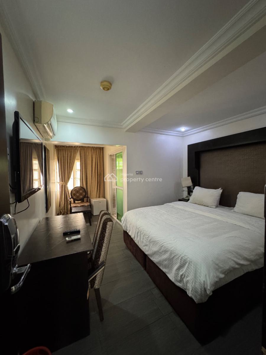 Spacious 17-bedroom Detached Duplex, Lekki Phase 1, Lekki Phase 1, Lekki, Lagos, Hotel / Guest House for Rent