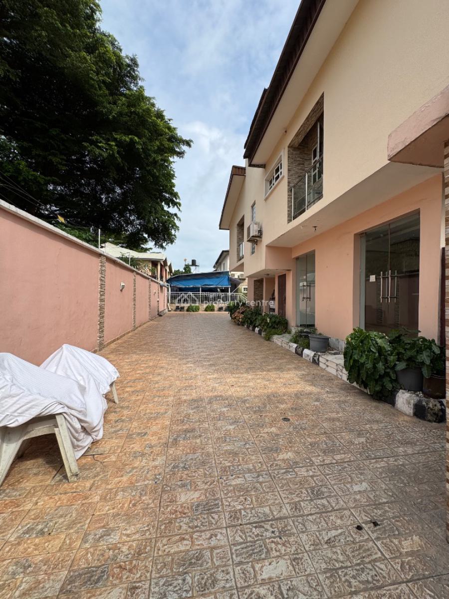 Spacious 17-bedroom Detached Duplex, Lekki Phase 1, Lekki Phase 1, Lekki, Lagos, Hotel / Guest House for Rent