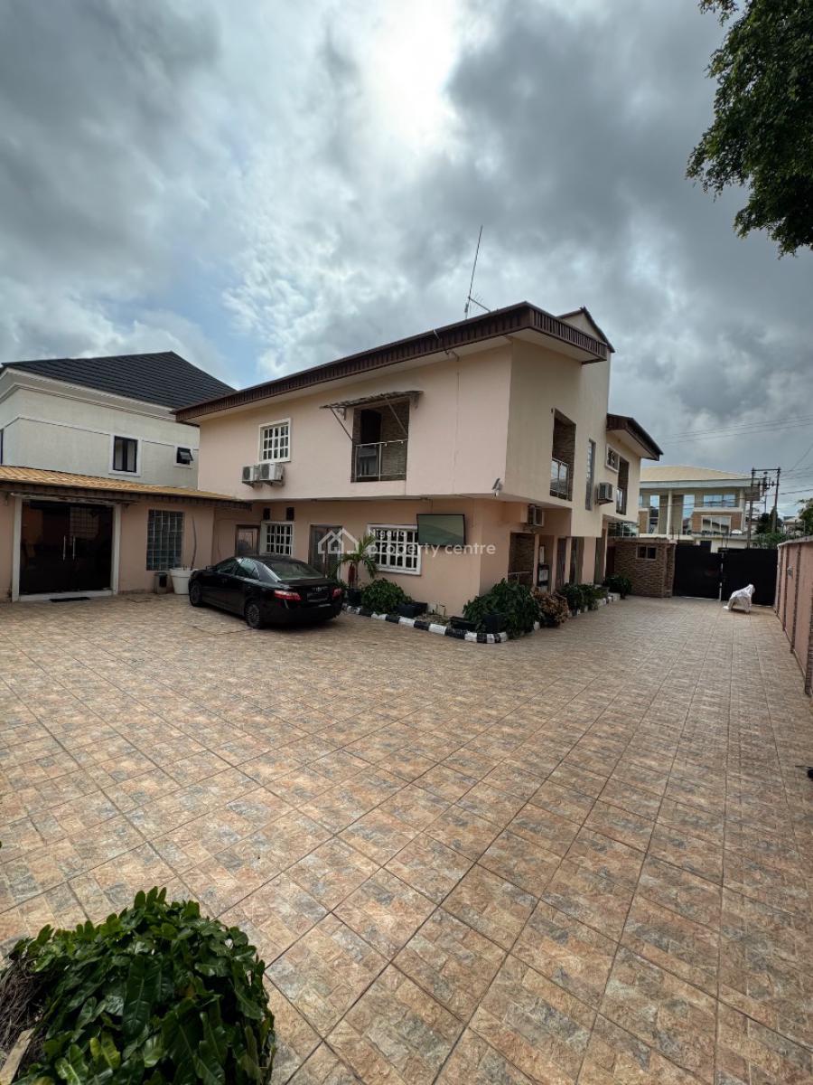 Spacious 17-bedroom Detached Duplex, Lekki Phase 1, Lekki Phase 1, Lekki, Lagos, Hotel / Guest House for Rent