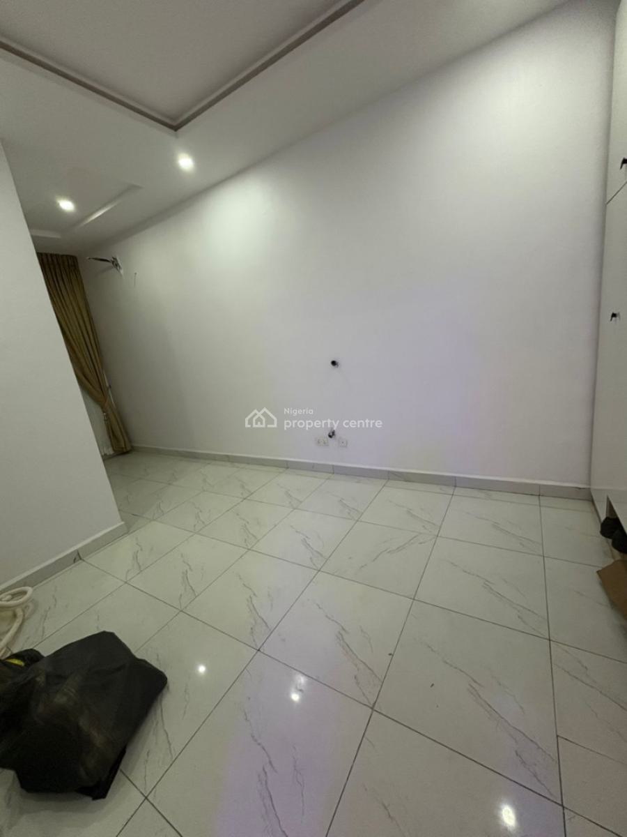 Semi Master Bedroom in a Safe and Secured Estate, Orchid Road, Dpk Estate, Lekki, Lagos, Self Contain (single Rooms) for Rent