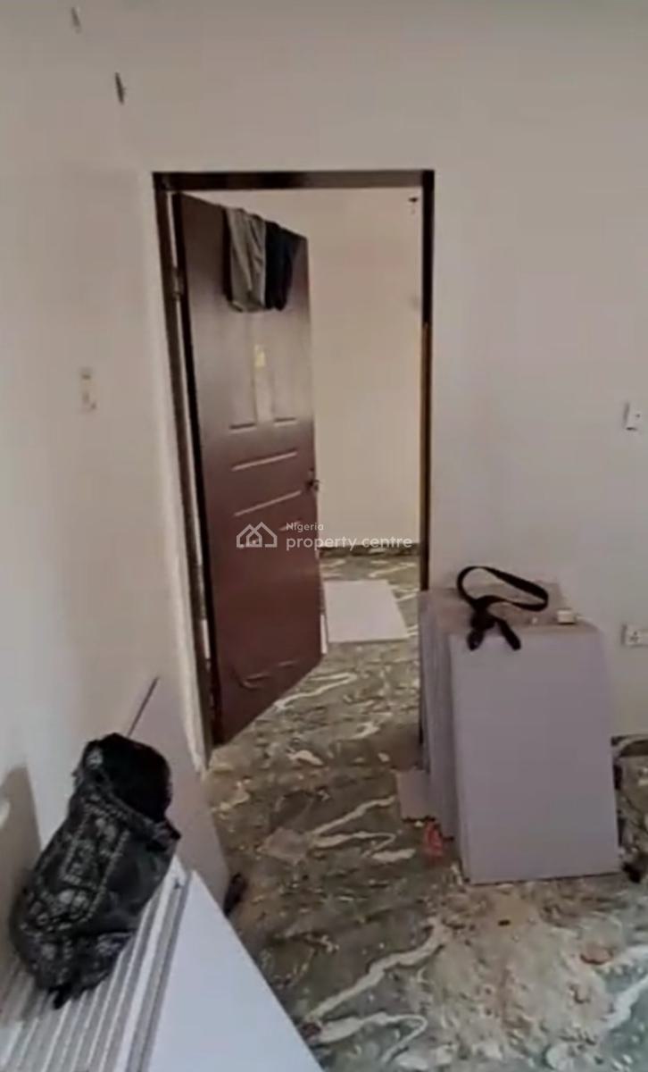 Renovated Mini-flat ( Upstairs) -- *video Available*, Off Alpha Beach Road Eti-osa, Lekki, Lagos, Mini Flat (room and Parlour) for Rent