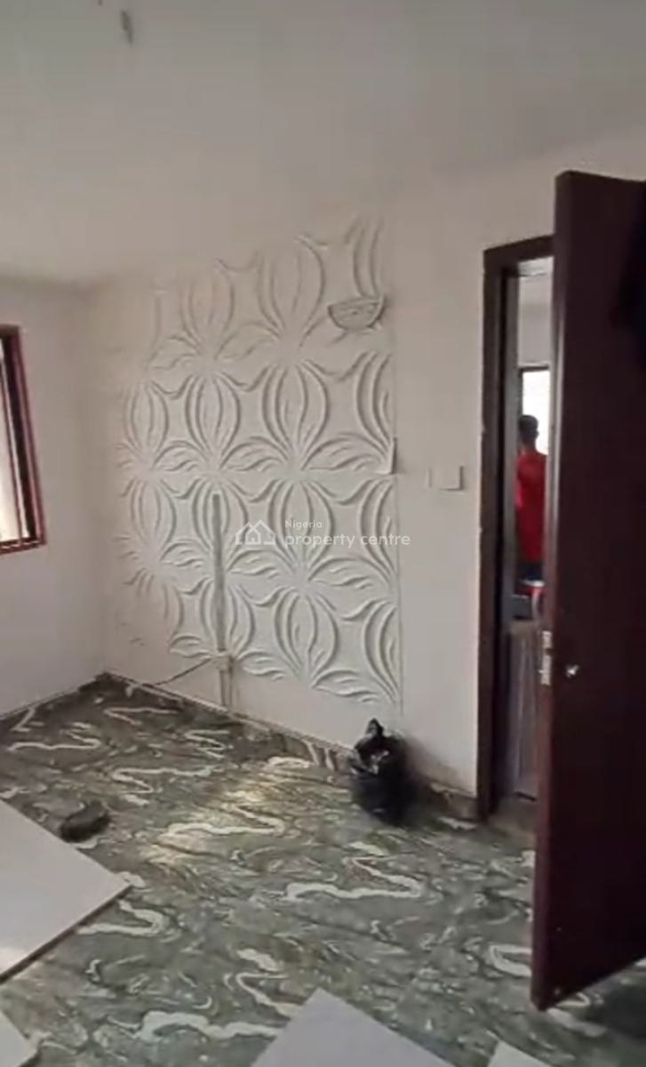 Renovated Mini-flat ( Upstairs) -- *video Available*, Off Alpha Beach Road Eti-osa, Lekki, Lagos, Mini Flat (room and Parlour) for Rent