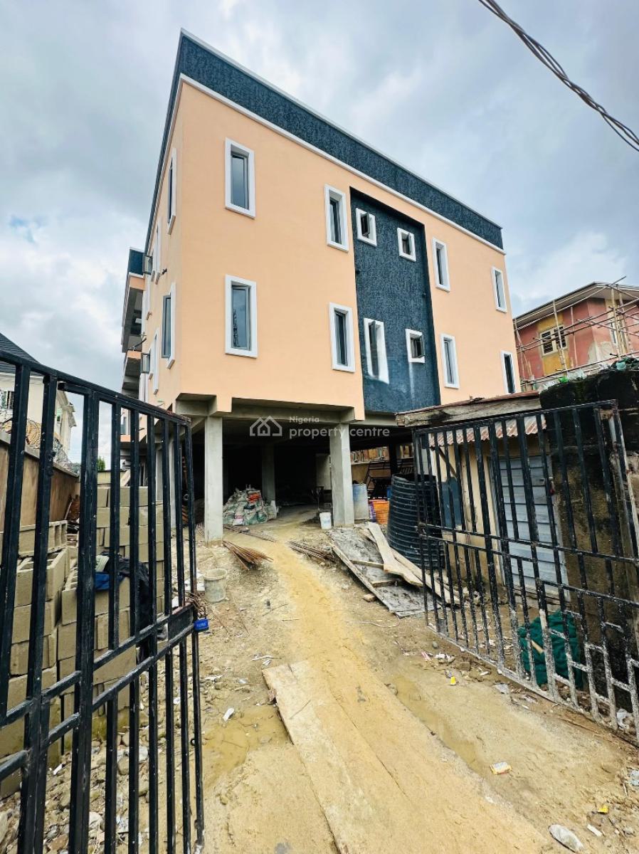 Lovely Built 3 Bedroom Apartment in a Serene Environment, Gbagada, Lagos, Flat / Apartment for Sale