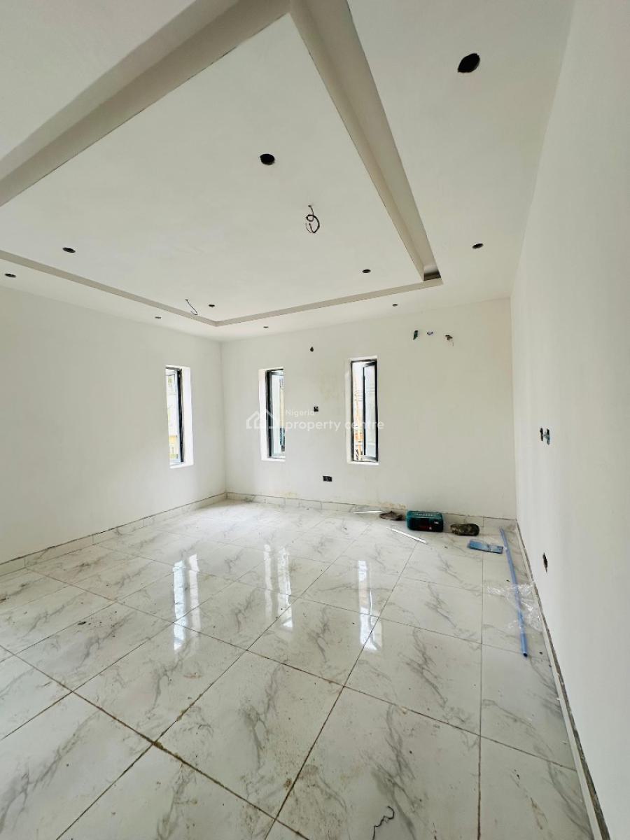 Lovely Built 3 Bedroom Apartment in a Serene Environment, Gbagada, Lagos, Flat / Apartment for Sale