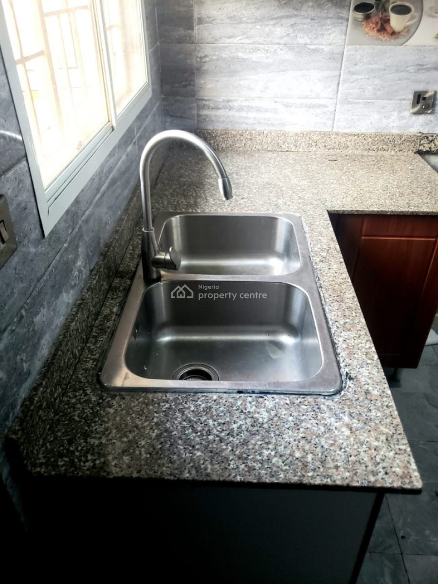 Luxury 3 Bedroom Ground Floor Flat, Phase2, Gra, Ogudu, Lagos, Flat / Apartment for Rent