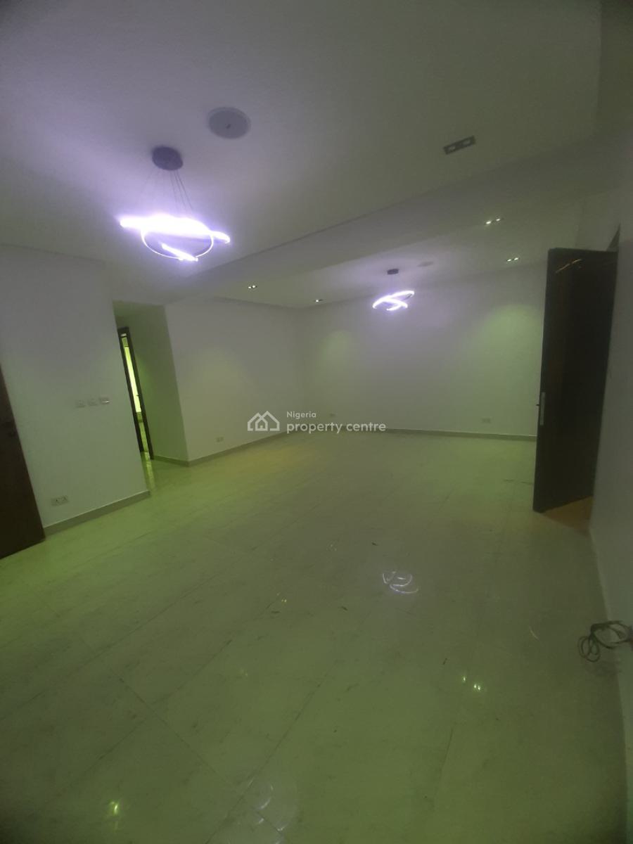 Newly Built and Serviced with 24/7 Power Supply 2 Bedtoom En-suite Fla, Ikate Elegushi, Lekki, Lagos, Flat / Apartment for Rent