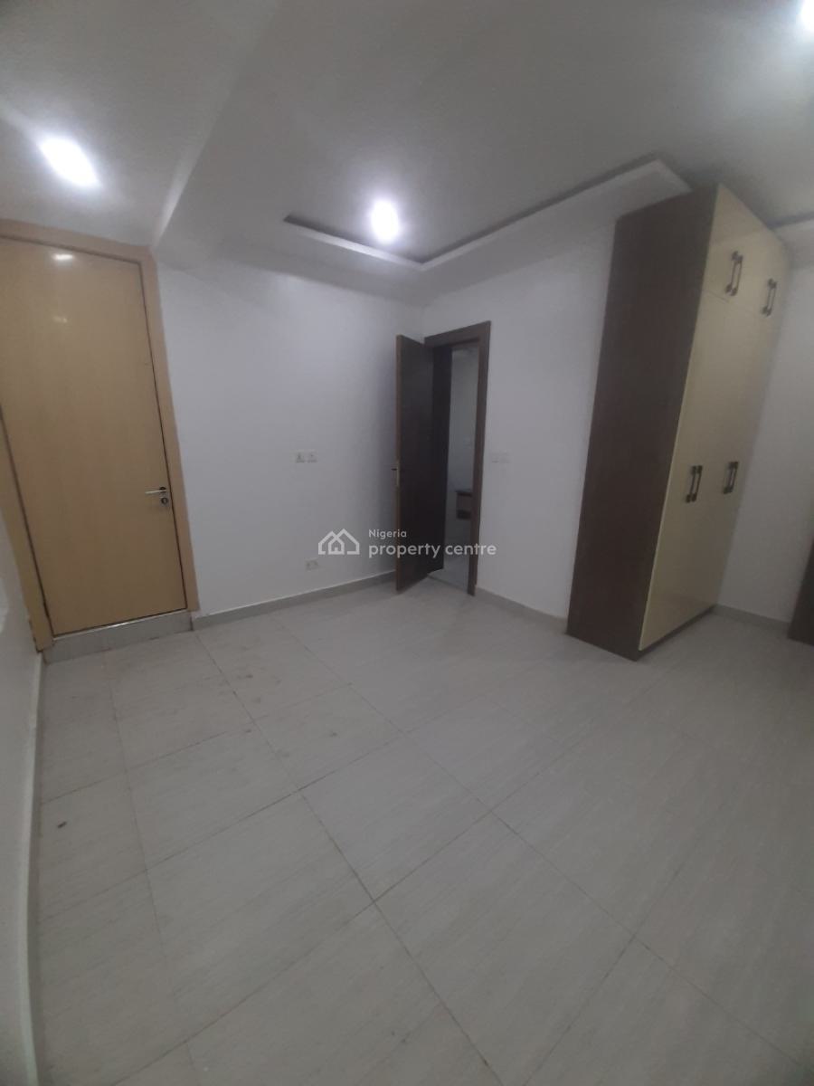 Newly Built and Serviced with 24/7 Power Supply 2 Bedtoom En-suite Fla, Ikate Elegushi, Lekki, Lagos, Flat / Apartment for Rent