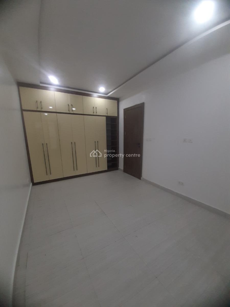 Newly Built and Serviced with 24/7 Power Supply 2 Bedtoom En-suite Fla, Ikate Elegushi, Lekki, Lagos, Flat / Apartment for Rent