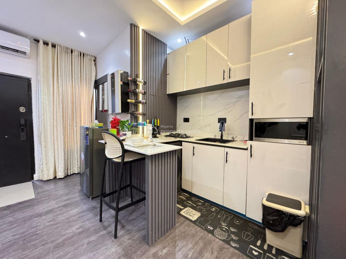 1 Bedroom Appartment, Ikoyi Lagos, Ikoyi, Lagos, Mini Flat (room and Parlour) Short Let