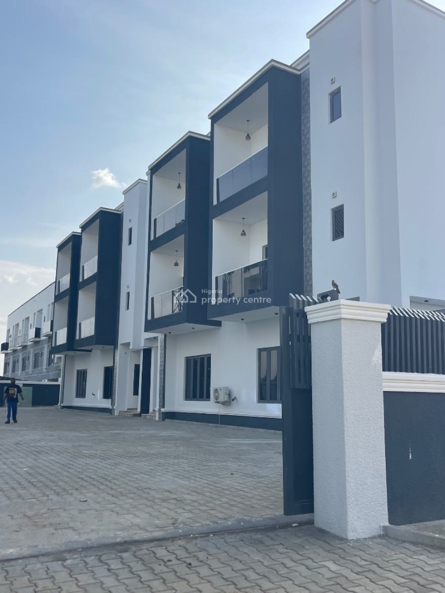 4 Bedrooms Terraced Duplex with a Room Bq, Very Close to Wuse 2, Gilmore, Jahi, Abuja, Terraced Duplex for Sale