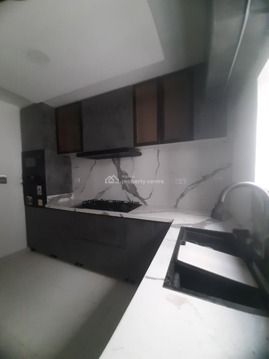 Newly Built and Serviced with 24/7 Power Supply 3 Bedtoom En-suite Fla, Ikate Elegushi, Lekki, Lagos, Flat / Apartment for Rent