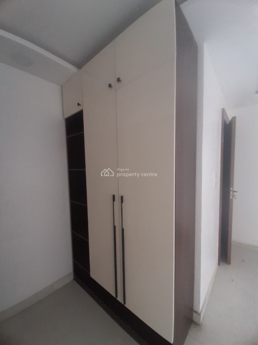 Newly Built and Serviced with 24/7 Power Supply 3 Bedtoom En-suite Fla, Ikate Elegushi, Lekki, Lagos, Flat / Apartment for Rent