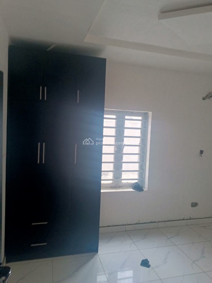Brand New Luxury 2 Bedrooms Flat, Atlantic View Estate, Alpha Beach Road, New Road Bus-stop, Igbo Efon, Lekki, Lagos, Flat / Apartment for Rent