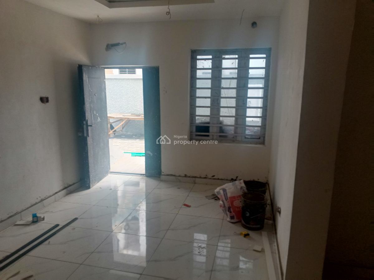 Brand New Luxury 2 Bedrooms Flat, Atlantic View Estate, Alpha Beach Road, New Road Bus-stop, Igbo Efon, Lekki, Lagos, Flat / Apartment for Rent