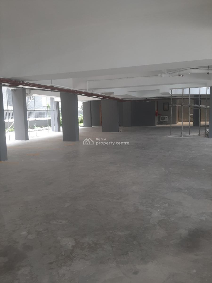 New and Serviced with 24/7 Power Supply 3 Bedroom En-suite Flat. It Wi, Ikate, Lekki, Lagos, Flat / Apartment for Rent