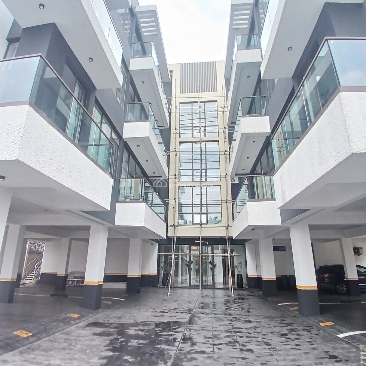 3 Bedroom Apartment with Swimming Pool,elevator. Rooftop Terrace, Lekki Phase 1, Lekki, Lagos, Flat / Apartment for Rent