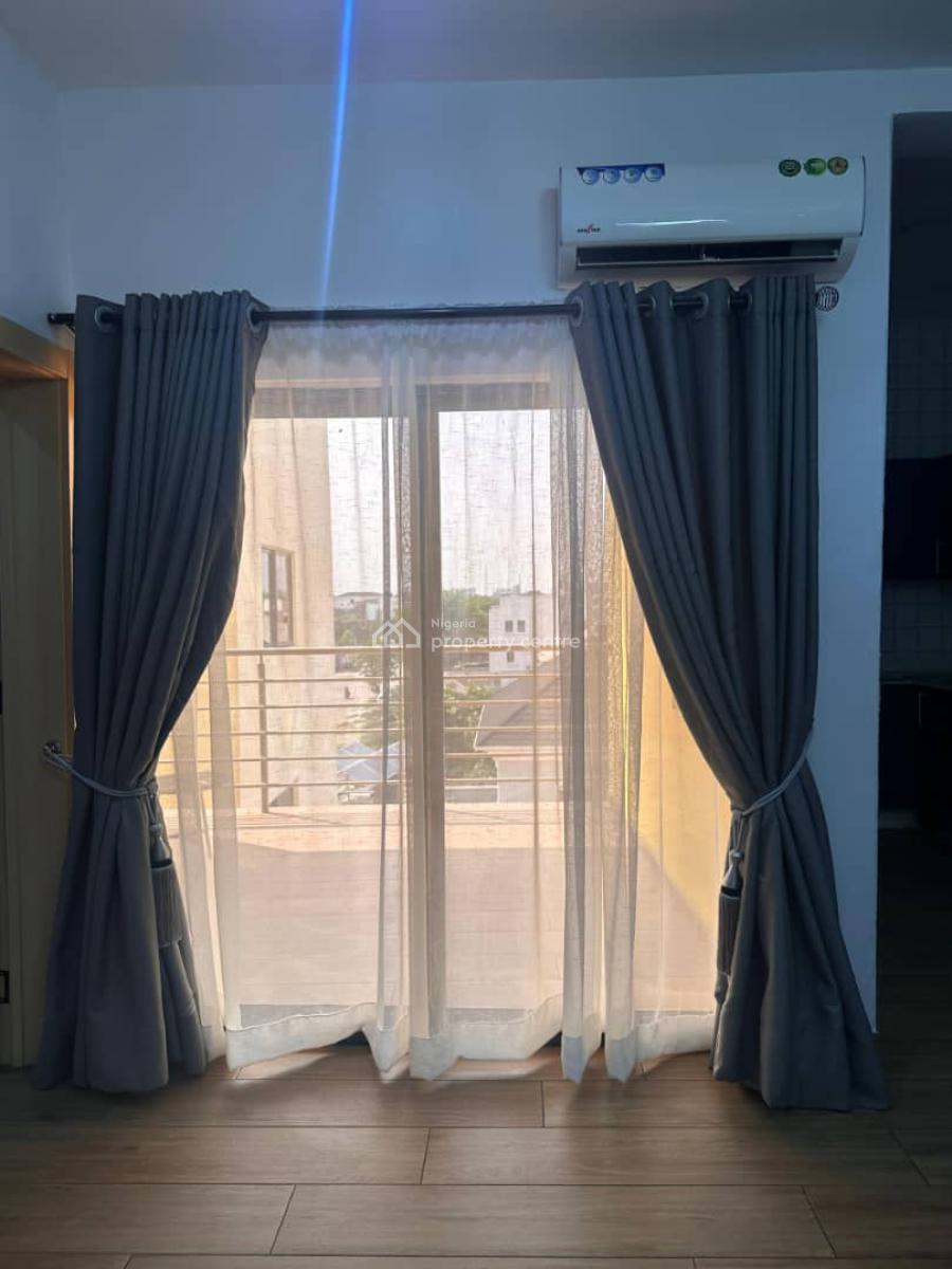 Nicely Furnished 1 Bedroom Apartment, Lekki Phase 1, Lekki, Lagos, Flat / Apartment Short Let