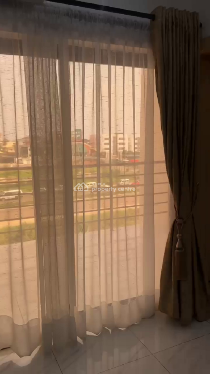 Nicely Furnished 1 Bedroom Apartment, Lekki Phase 1, Lekki, Lagos, Flat / Apartment Short Let