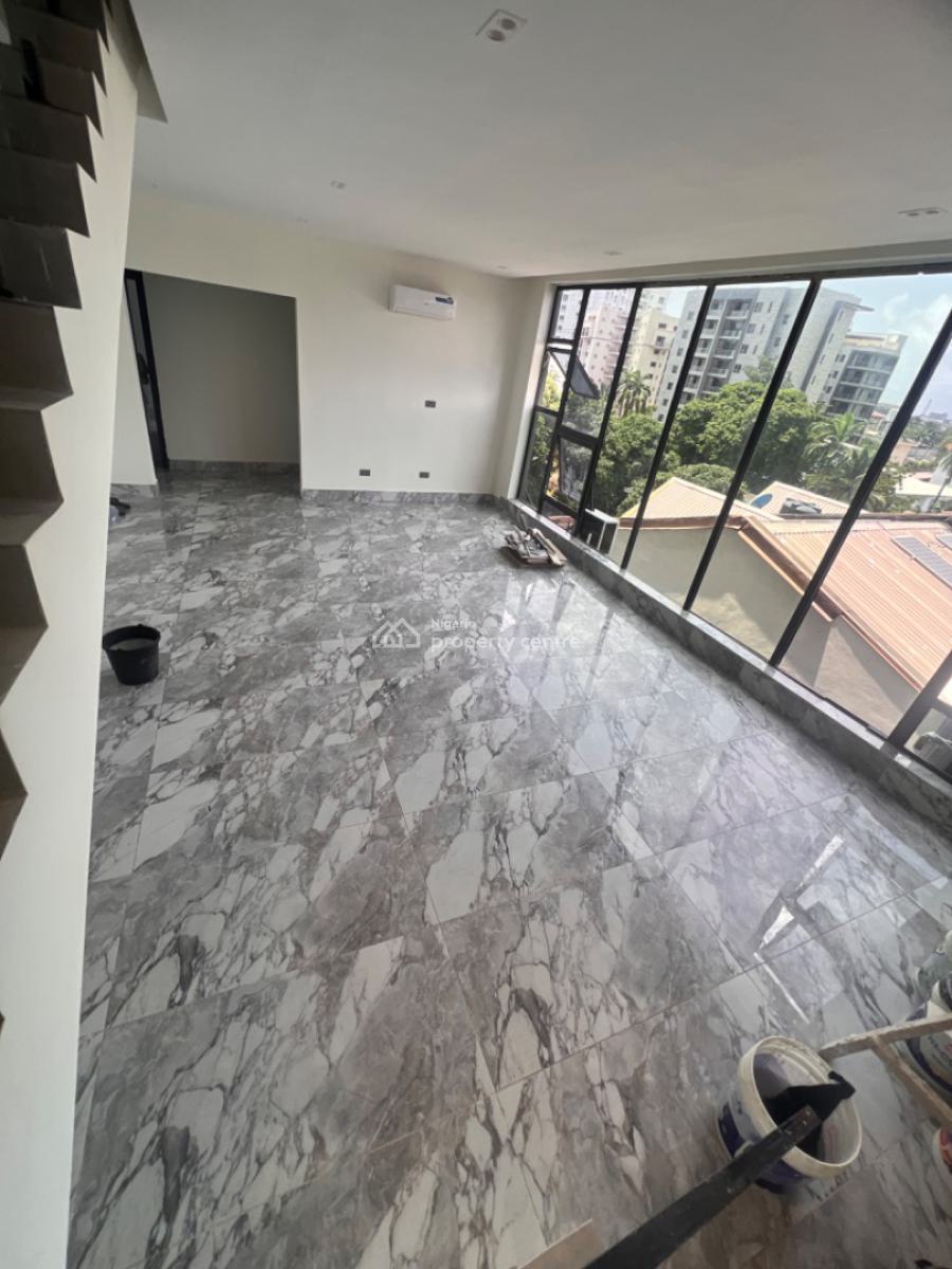 Gorgeous 3 Bedroom Apartment in Ikoyi with Swimming Pool and Gym, Old Ikoyi, Ikoyi, Lagos, Flat / Apartment for Rent