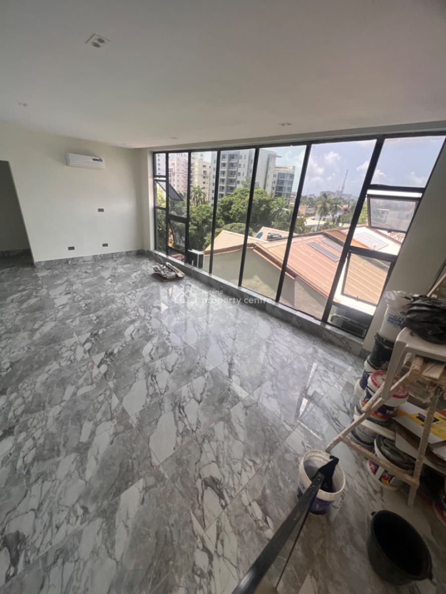 Gorgeous 3 Bedroom Apartment in Ikoyi with Swimming Pool and Gym, Old Ikoyi, Ikoyi, Lagos, Flat / Apartment for Rent