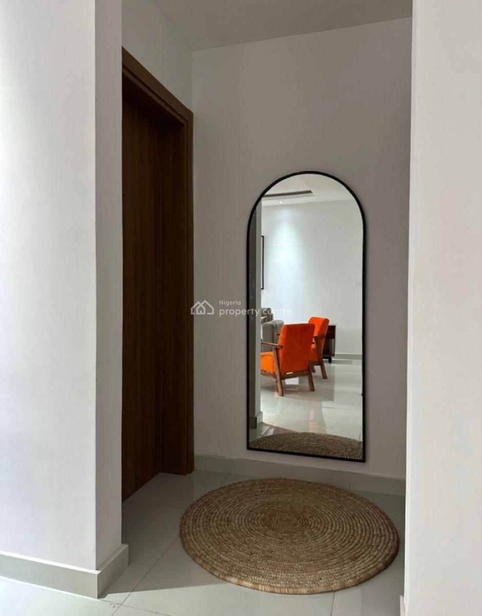 Nicely Furnished 2 Bedroom Apartment, Lekki Phase 1, Lekki, Lagos, Flat / Apartment Short Let