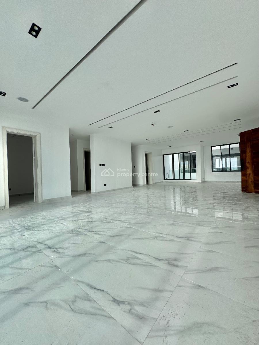 Well Built 3 Bedroom Apartment, Lekki Phase 1, Lekki, Lagos, Flat / Apartment for Sale