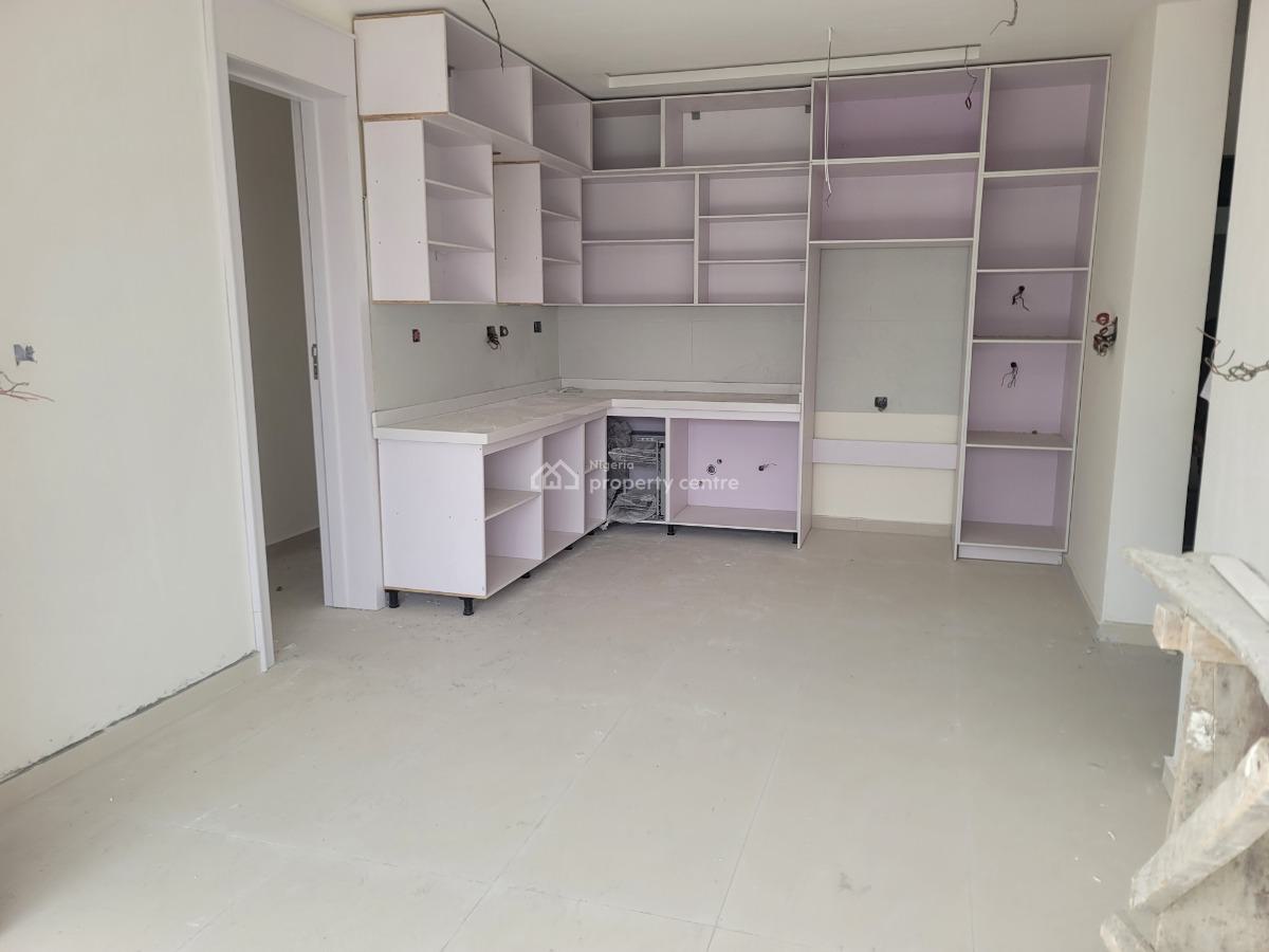 Decent 2 Bedrooms Apartment, Ikate Elegushi, Lekki, Lagos, Flat / Apartment for Sale