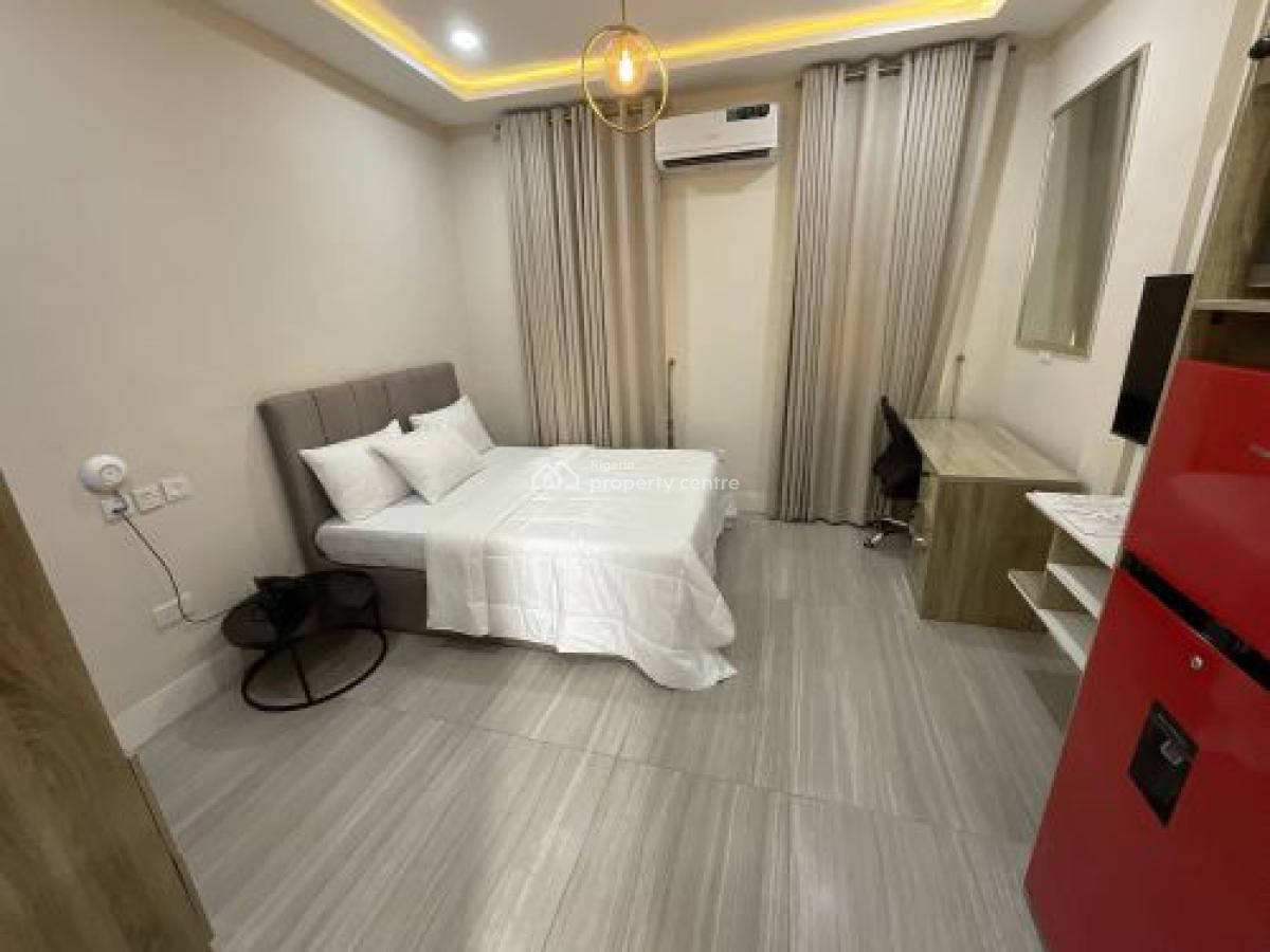Nicely Furnished Studio Apartment, Ikota, Lekki, Lagos, Flat / Apartment Short Let