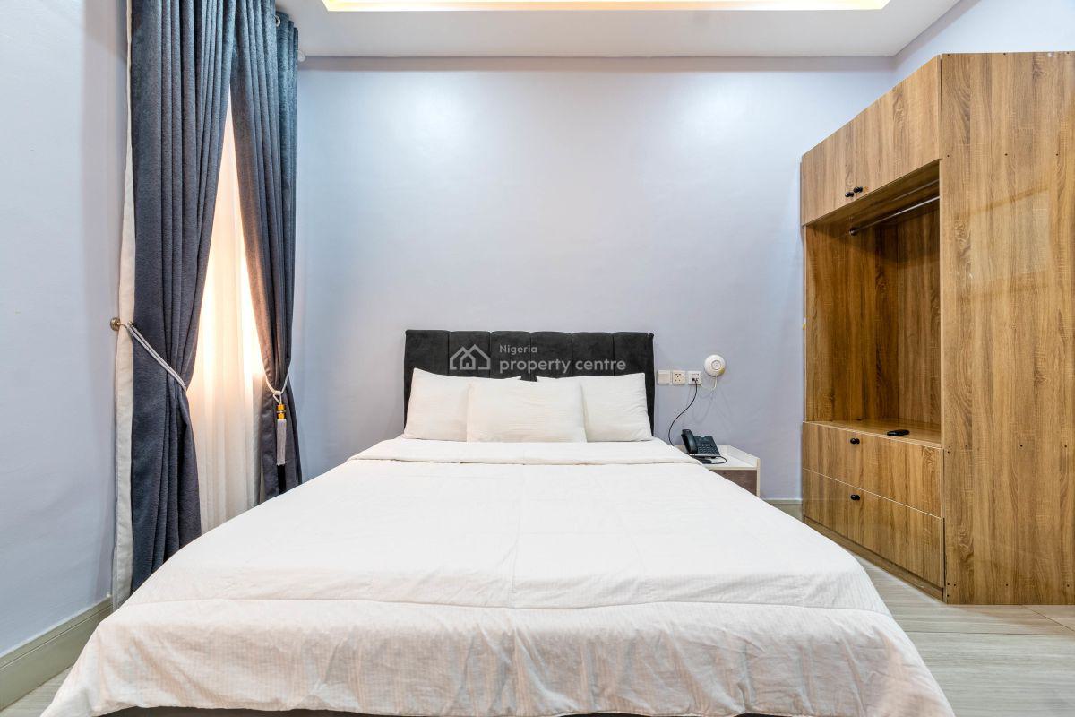 Nicely Furnished Studio Apartment, Ikota, Lekki, Lagos, Flat / Apartment Short Let