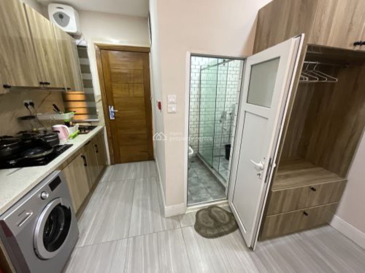 Nicely Furnished Studio Apartment, Ikota, Lekki, Lagos, Flat / Apartment Short Let