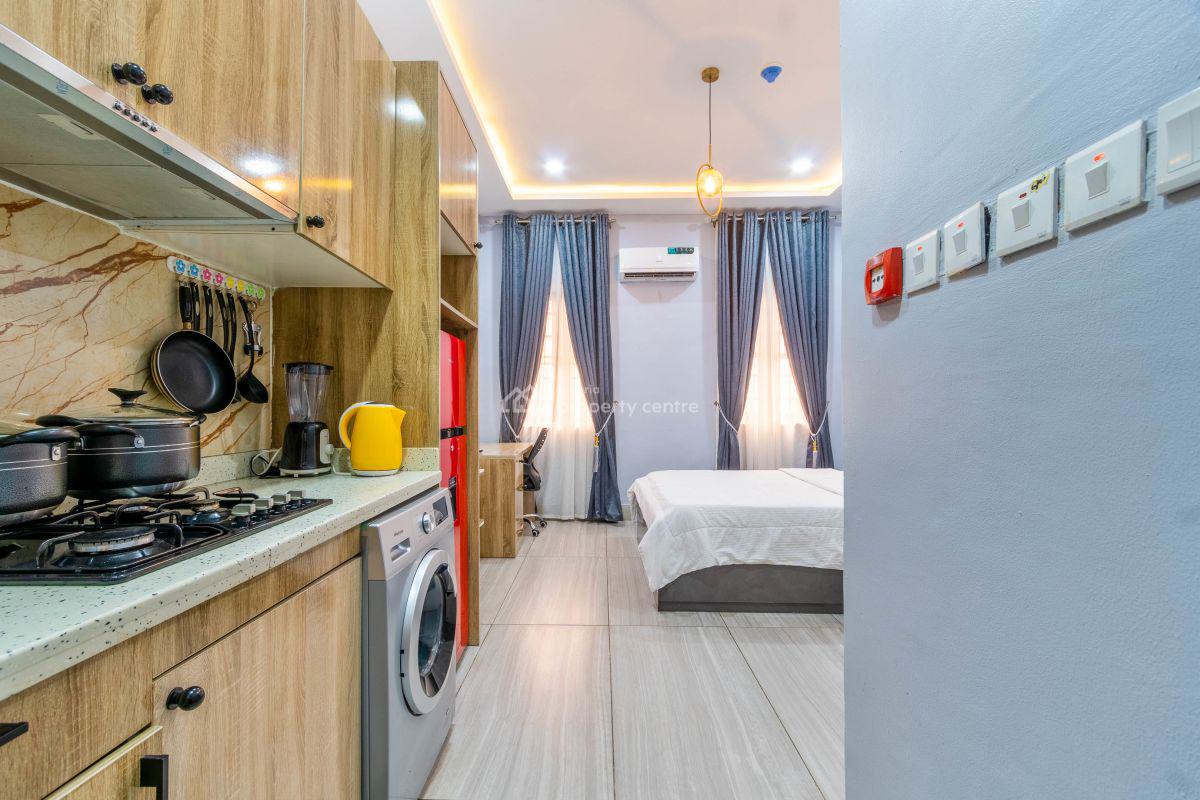 Nicely Furnished Studio Apartment, Ikota, Lekki, Lagos, Flat / Apartment Short Let