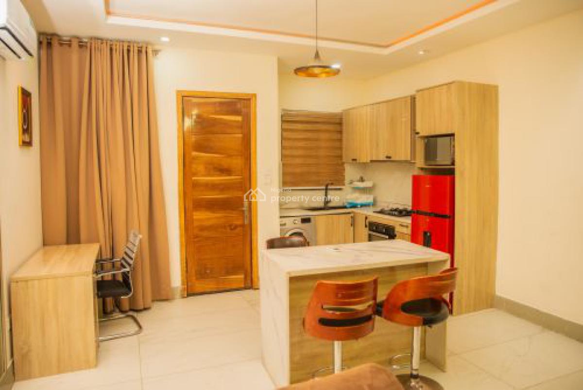 Nicely Furnished 2 Bedroom Apartment, Ikota, Lekki, Lagos, Flat / Apartment Short Let