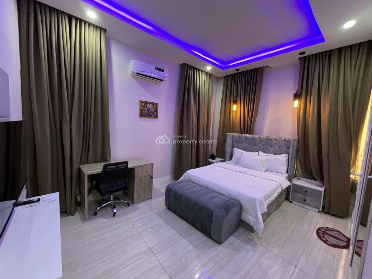 Nicely Furnished 2 Bedroom Apartment, Ikota, Lekki, Lagos, Flat / Apartment Short Let