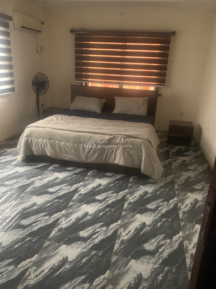 Fully Furnished Well Maintained 3 Bedrooms Flat, Ikeja Gra, Ikeja, Lagos, Flat / Apartment for Rent