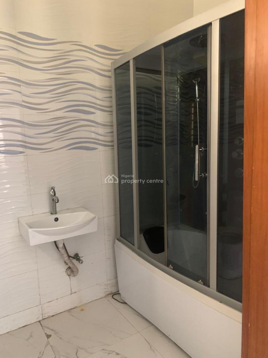 Classic and Well Defined 4 Bedrooms Duplex, Chevron Drive, Lekki, Lagos, Semi-detached Duplex for Sale